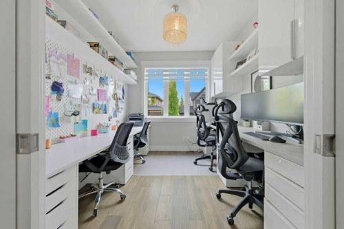 73 Westpark Crescent Sw, Calgary, AB 