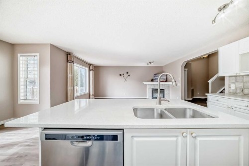 9 Somerside Crescent Sw, Calgary, AB 