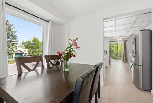 781 Sandringham Place Nw, Calgary, AB 