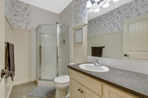 121 Cimarron Park Circle, Okotoks, AB 