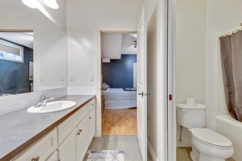 121 Cimarron Park Circle, Okotoks, AB 