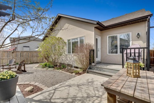 121 Cimarron Park Circle, Okotoks, AB 