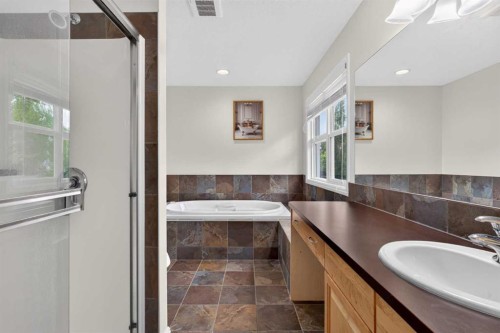 29 Sunset Close, Cochrane, AB 