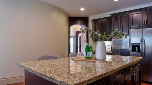 30 Aspen Meadows Park Sw, Calgary, AB 