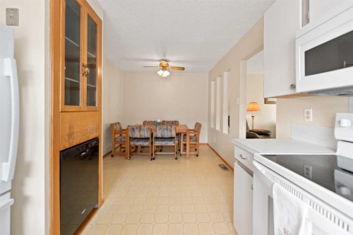 4519 26 Avenue Se, Calgary, AB 