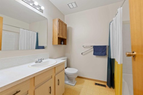 4519 26 Avenue Se, Calgary, AB 