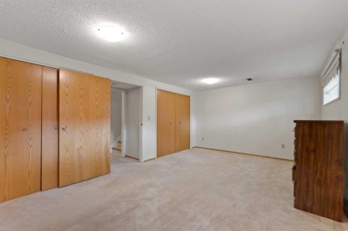 4519 26 Avenue Se, Calgary, AB 