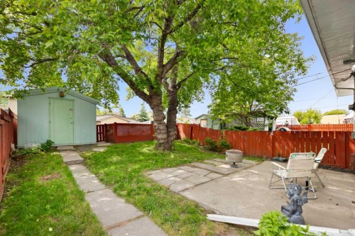 4519 26 Avenue Se, Calgary, AB 