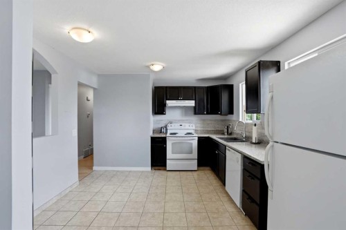 5048 Whitestone Way Ne, Calgary, AB 