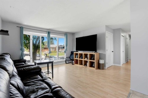 5048 Whitestone Way Ne, Calgary, AB 