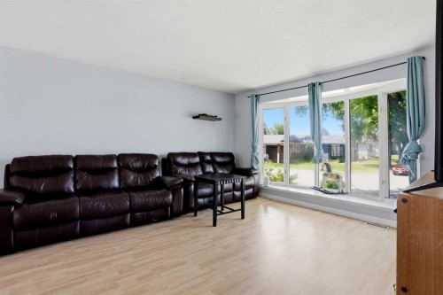 5048 Whitestone Way Ne, Calgary, AB 