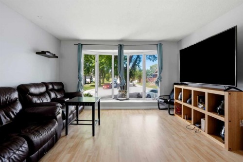 5048 Whitestone Way Ne, Calgary, AB 
