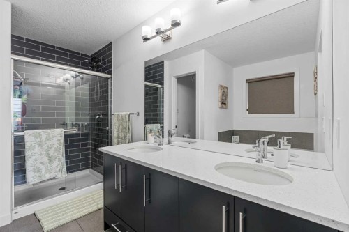 37 Legacy Glen Point Se, Calgary, AB 