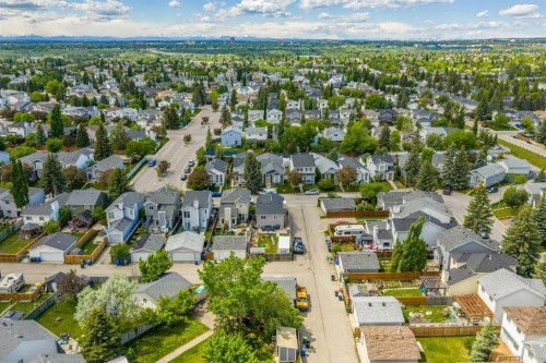 395 River Rock Circle Se, Calgary, AB 