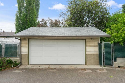 2708 48 Street Ne, Calgary, AB 
