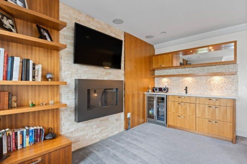 2113 21 Avenue Sw, Calgary, AB 
