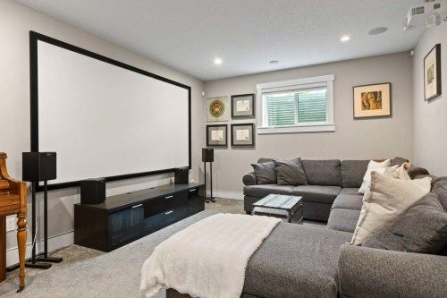 2113 21 Avenue Sw, Calgary, AB 