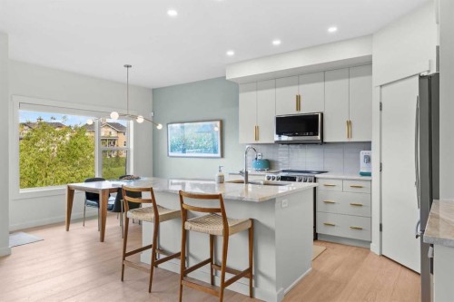 86 Rockyspring Circle Nw, Calgary, AB 