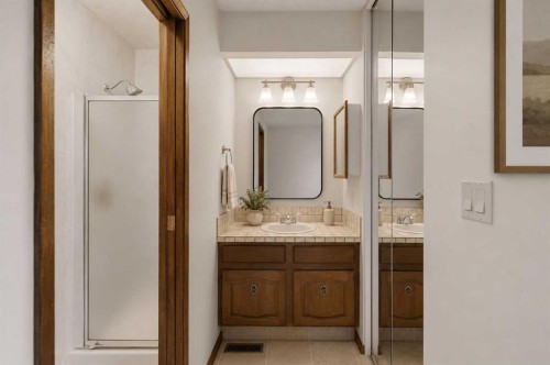 27 Woodgreen Place Sw, Calgary, AB 