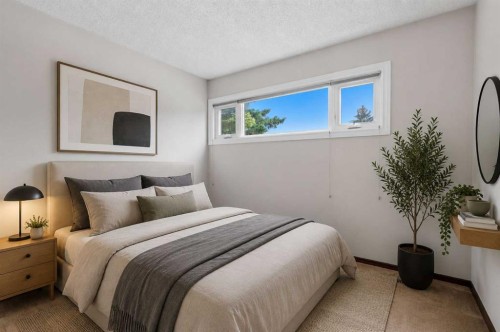 27 Woodgreen Place Sw, Calgary, AB 