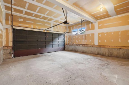 27 Woodgreen Place Sw, Calgary, AB 