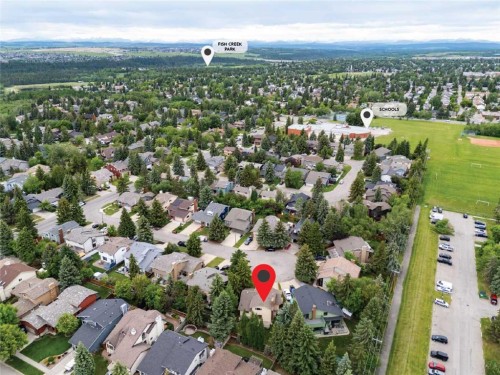 27 Woodgreen Place Sw, Calgary, AB 