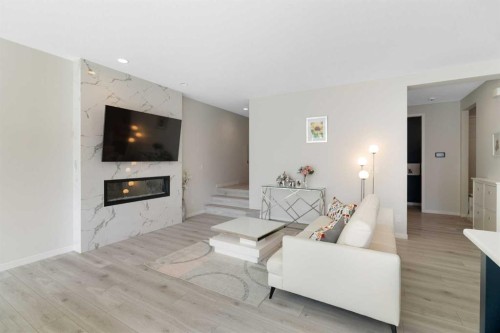 26 Seton Manor Se, Calgary, AB 