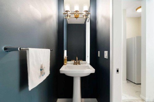 26 Seton Manor Se, Calgary, AB 