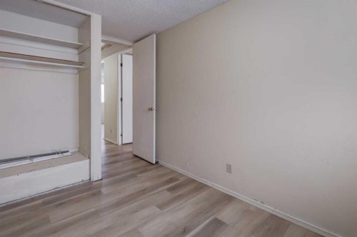 417 40 Street Ne, Calgary, AB 