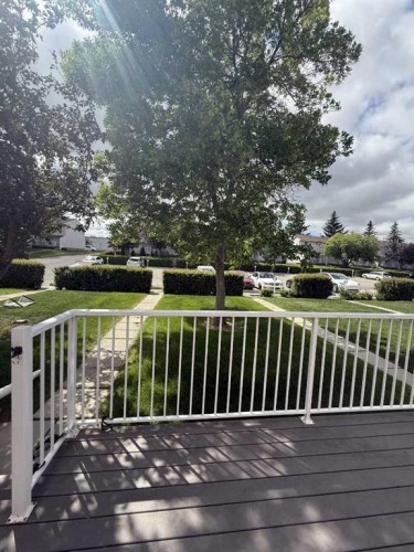 417 40 Street Ne, Calgary, AB 