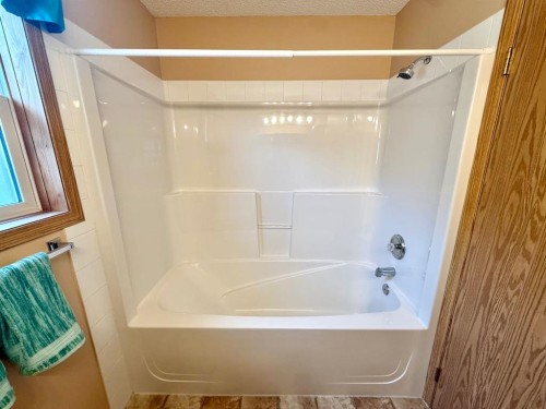 408 Freeman Way Nw, High River, AB 