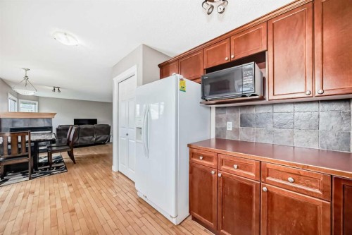 95 Rockledge Terrace Nw, Calgary, AB 