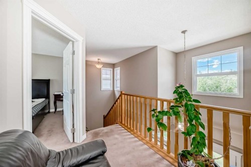95 Rockledge Terrace Nw, Calgary, AB 