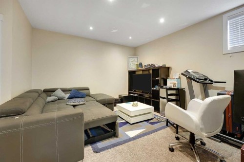 129 Covecreek Bay Ne, Calgary, AB 