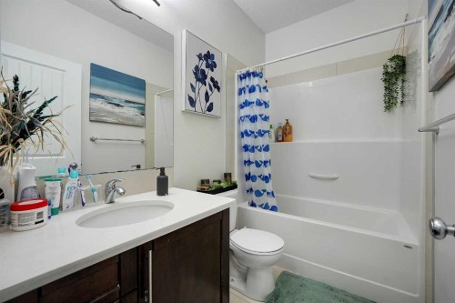 129 Covecreek Bay Ne, Calgary, AB 