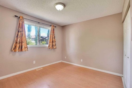 56 Fallingworth Bay Ne, Calgary, AB 