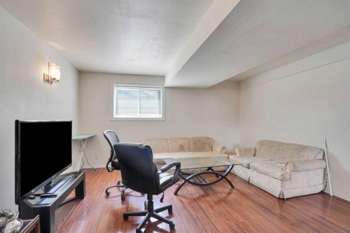56 Fallingworth Bay Ne, Calgary, AB 