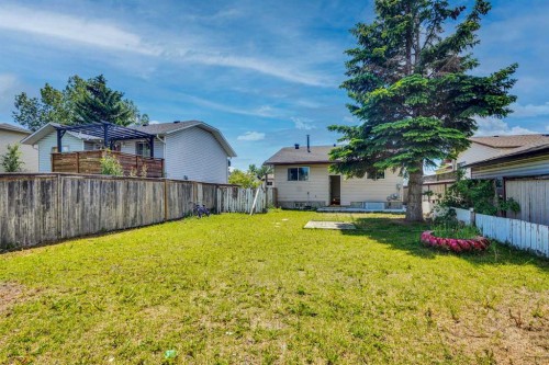 56 Fallingworth Bay Ne, Calgary, AB 
