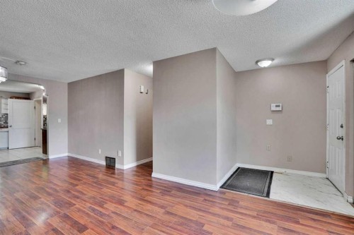 56 Fallingworth Bay Ne, Calgary, AB 