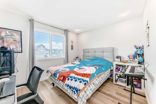 16 Carringvue Way Nw, Calgary, AB 