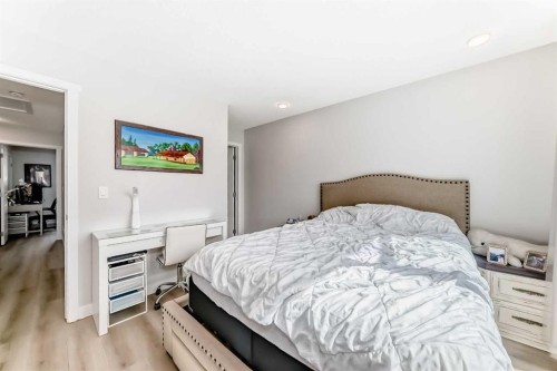 16 Carringvue Way Nw, Calgary, AB 