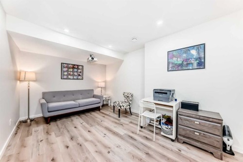 16 Carringvue Way Nw, Calgary, AB 