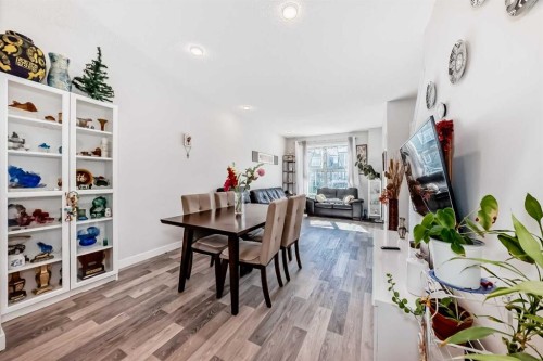 16 Carringvue Way Nw, Calgary, AB 