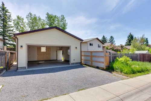 727 Ranchview Circle Nw, Calgary, AB 