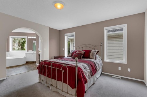 3751 Douglas Ridge Link Se, Calgary, AB 