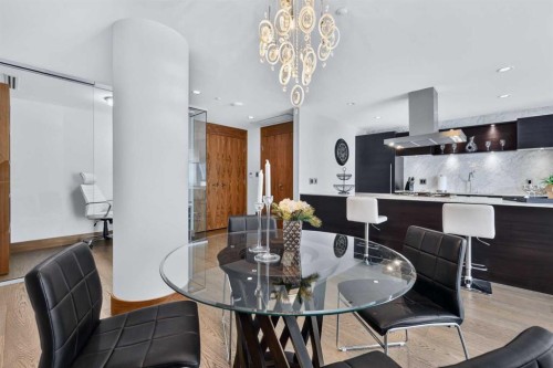 807-738 1 Avenue Sw, Calgary, AB - Indoor Photo Showing Dining Room