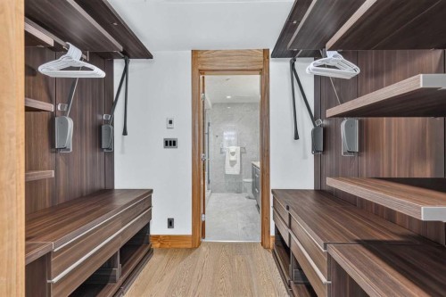 807-738 1 Avenue Sw, Calgary, AB - Indoor Photo Showing Other Room
