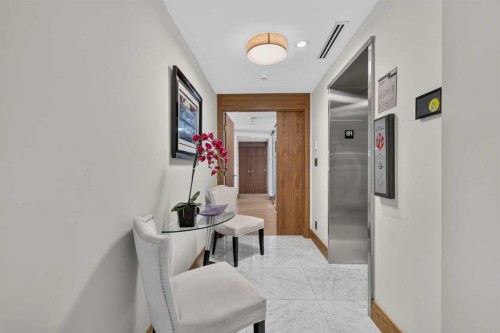 807-738 1 Avenue Sw, Calgary, AB - Indoor Photo Showing Other Room