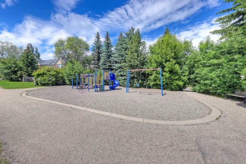 17 Somme Boulevard Sw, Calgary, AB 