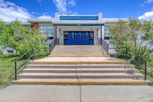 17 Somme Boulevard Sw, Calgary, AB 